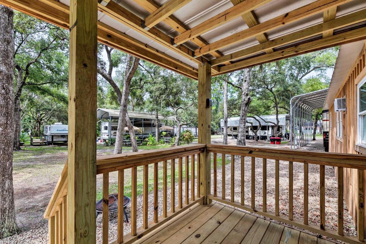 Cabin With Fire Pit, Walk To Steinhatchee River! Buitenkant foto